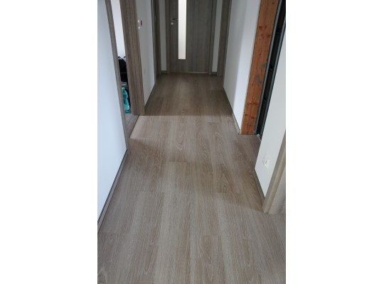 Vinylová podlaha Expona Domestic 5991 White Saw Cut Ash